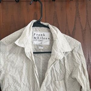 Frank & Eileen Barry Light Gray Dotted Shirt